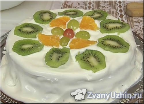 Торт "Татьяна" с фруктами и взбитыми сливками