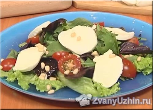 Салат с моцареллой и помидорами (Ван Гог)