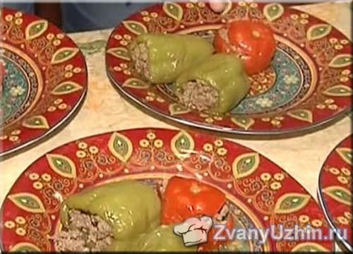 Фаршированные перцы и помидоры "По-андалузски"