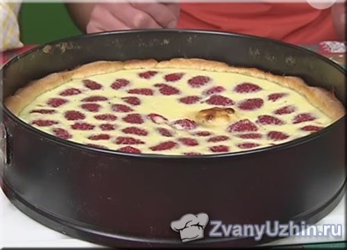Пирог с малиной и сметанным кремом - пошаговый рецепт с фото на Готовим дома